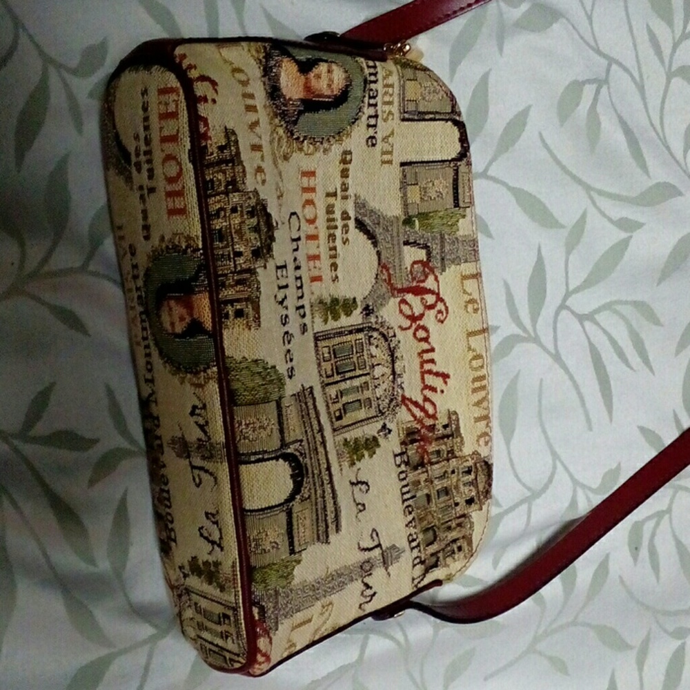 A vintages cross bag